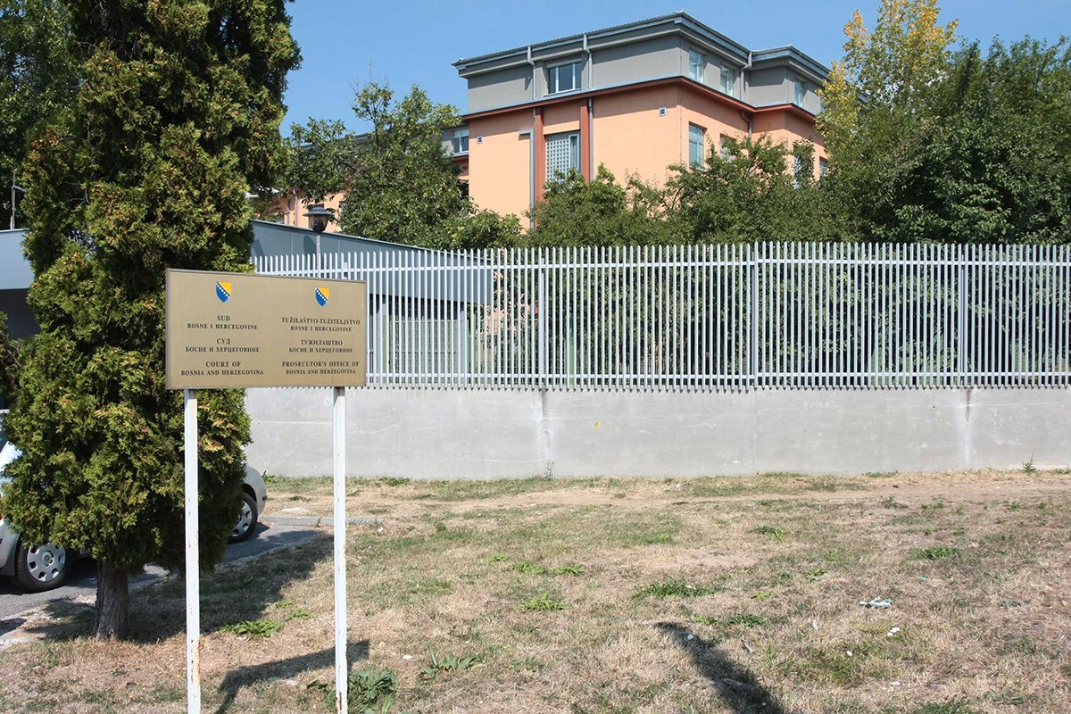 Tužioci godinama ne rade zbog suspenzije, a redovno primaju platu