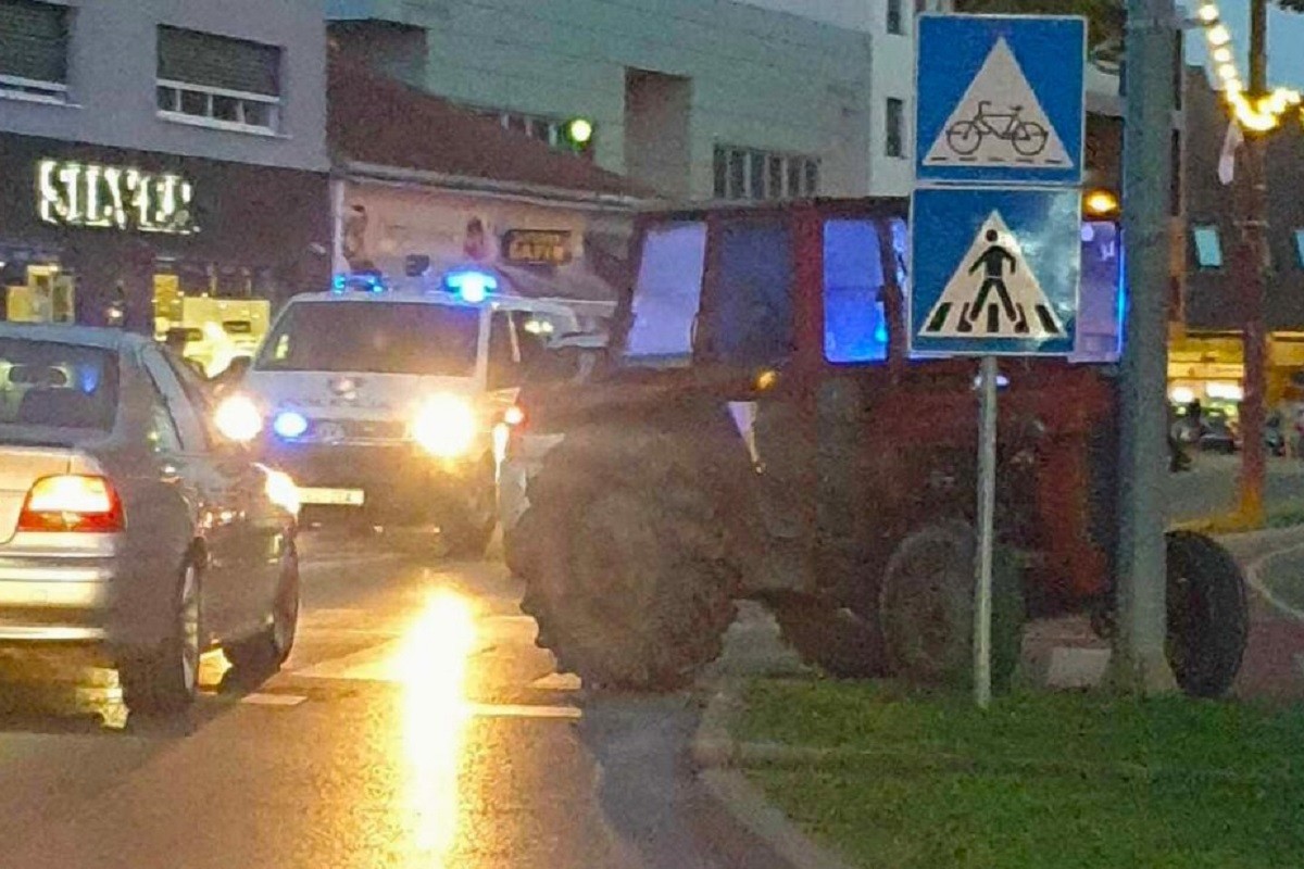 Zabio se traktorom u stub pa sjeo u kafanu na piće
