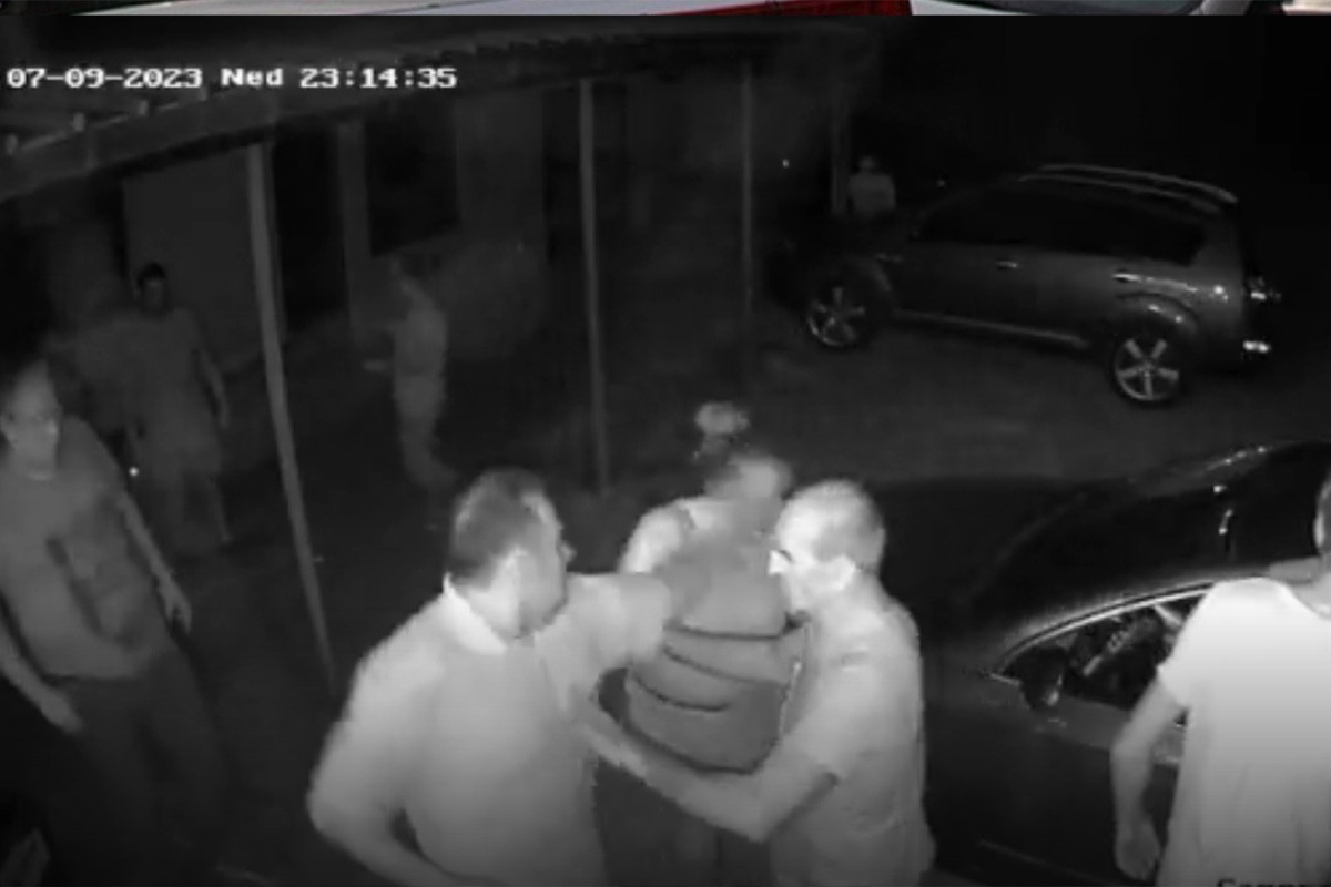Načelnik tukao ženu pa došao na dodjelu nagrada ženama: "Ona je mene prva" (VIDEO)