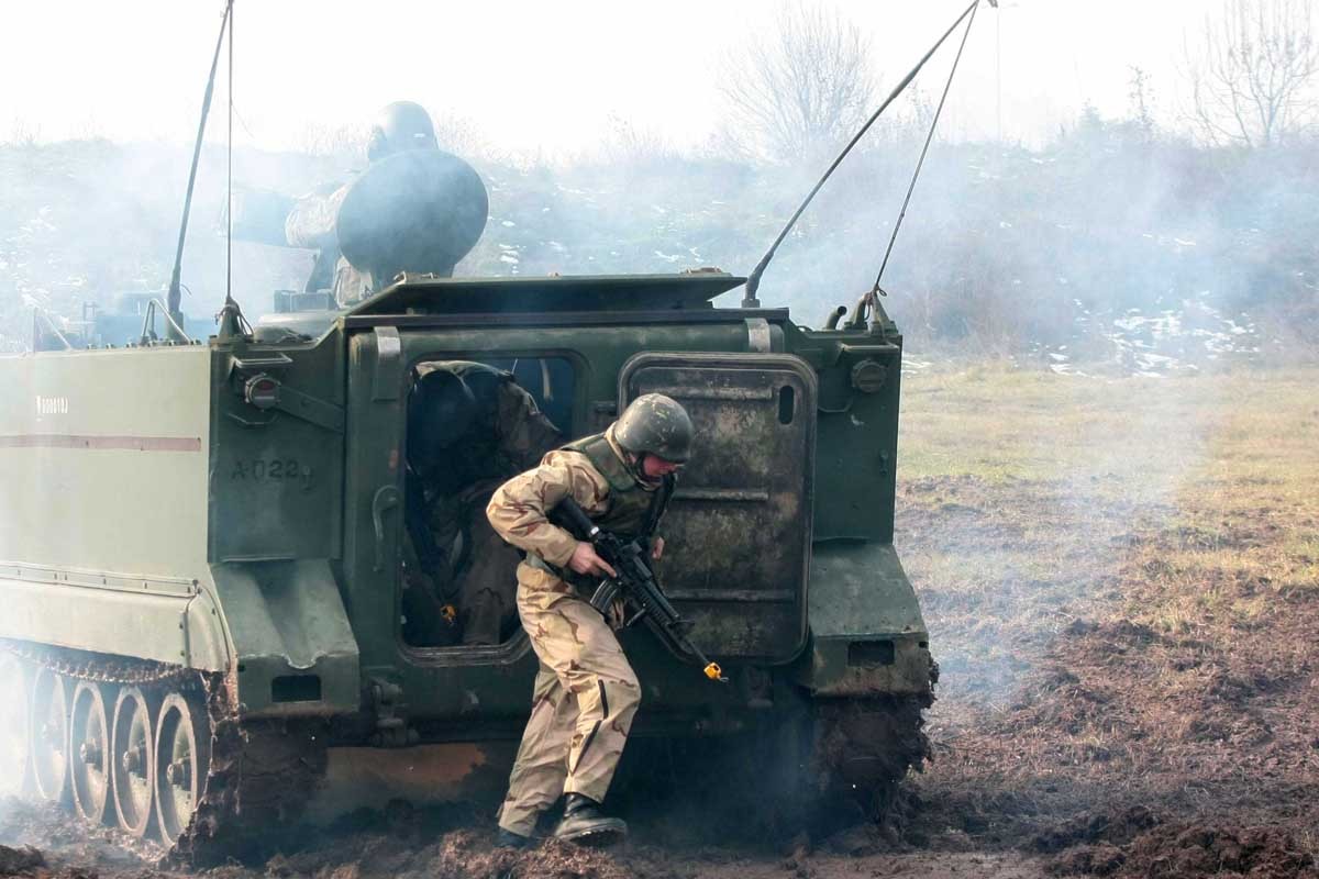 Vojnik koji je srpskog kolegu napao nožem u kasarni u Pazariću udaljen iz službe