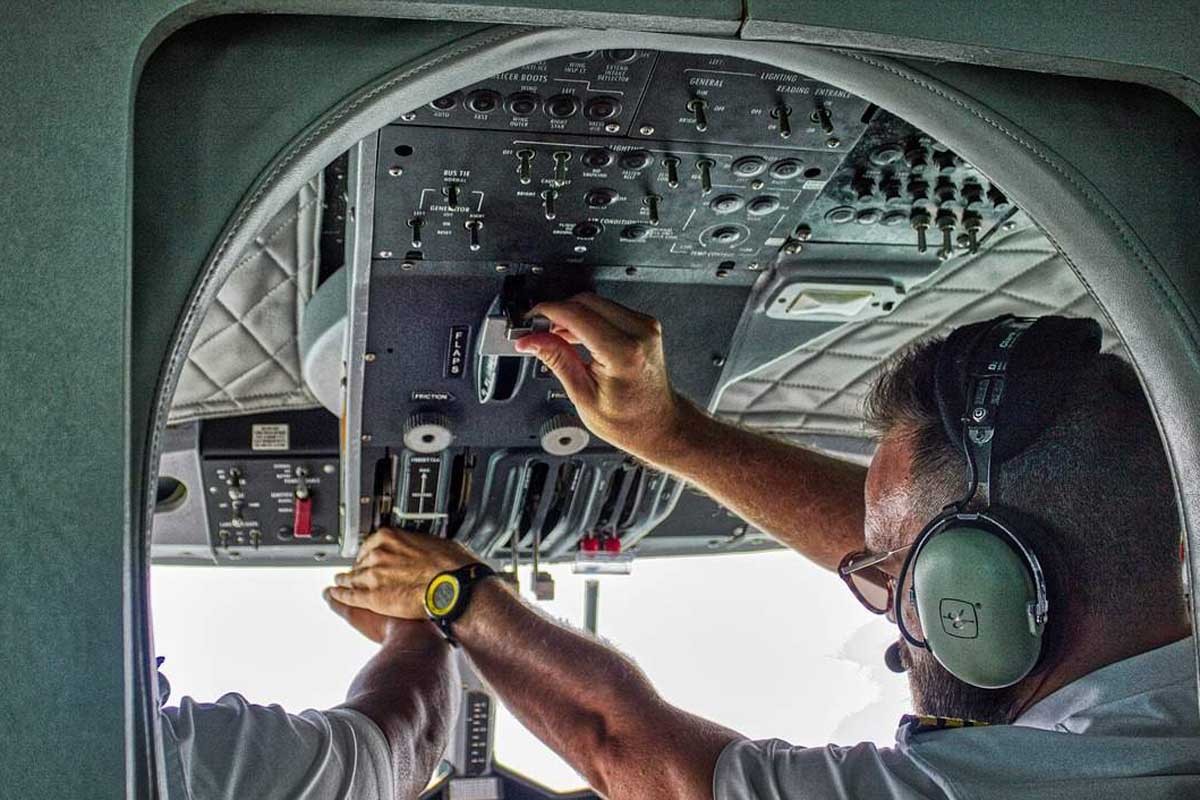 Kapetan aviona umro dok je avion jurio 900 kilometara na čas