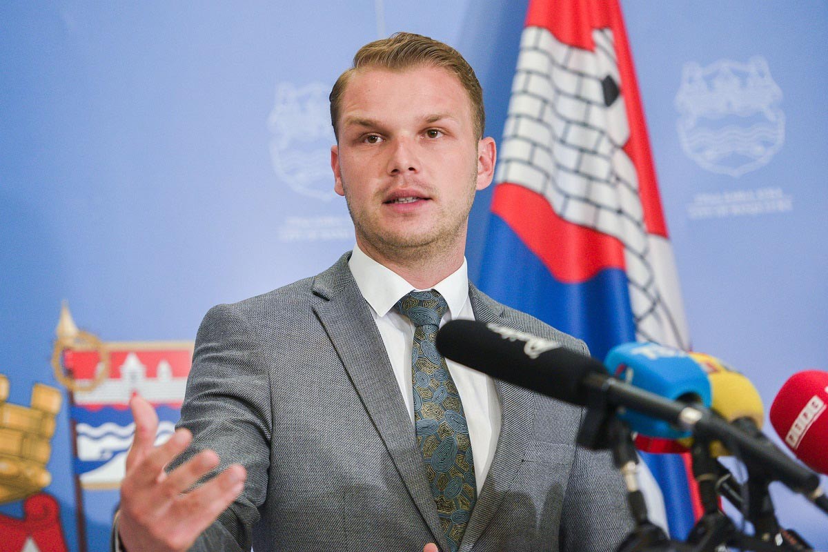 Stanivuković: Grad protiv održavanja koncerta "Desingerica i Pljugica"