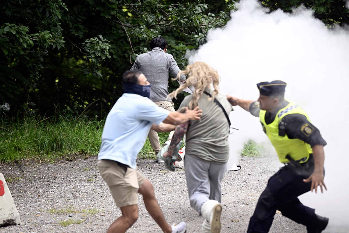 Uhapšena žena koja je ometala protest antiislamskog aktiviste