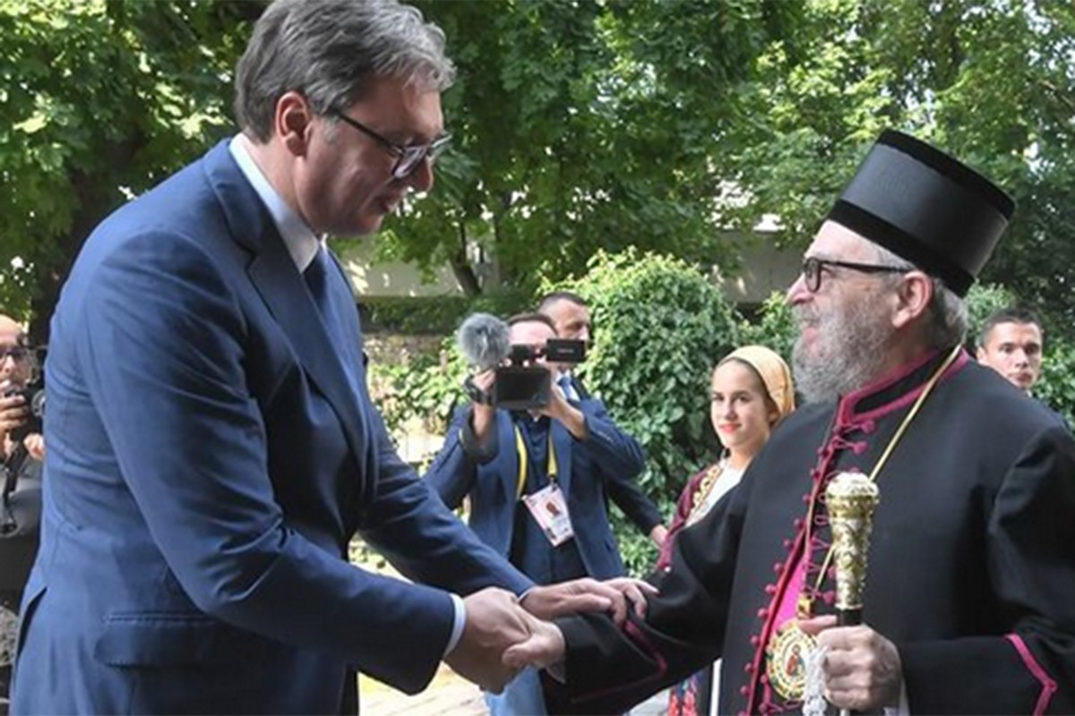Vučić s episkopom Lukijanom: Biti Srbin - veliki ponos i nada za budućnost