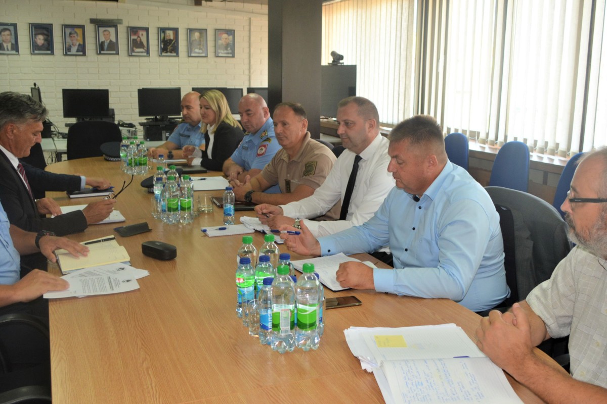 Srpska od početka nove školske godine uvodi školskog policajca
