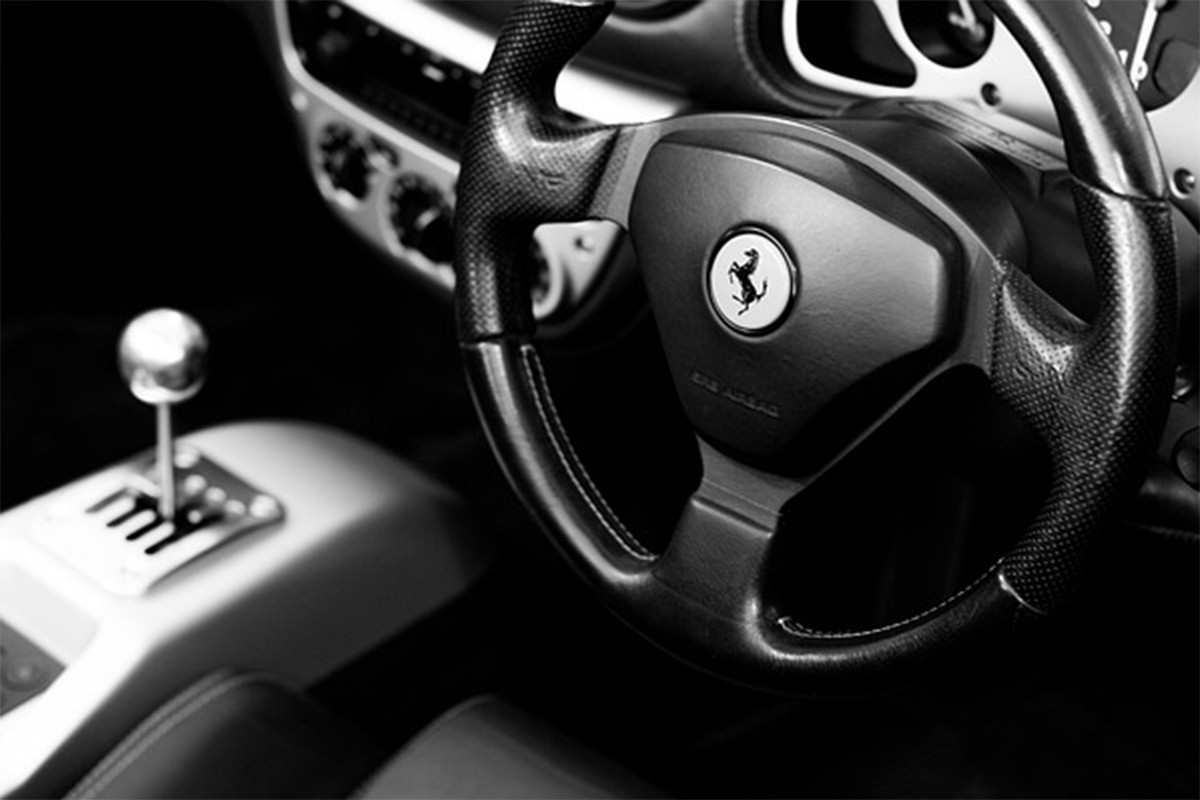 Potpuno spaljen Ferrari prodat za 2 miliona dolara