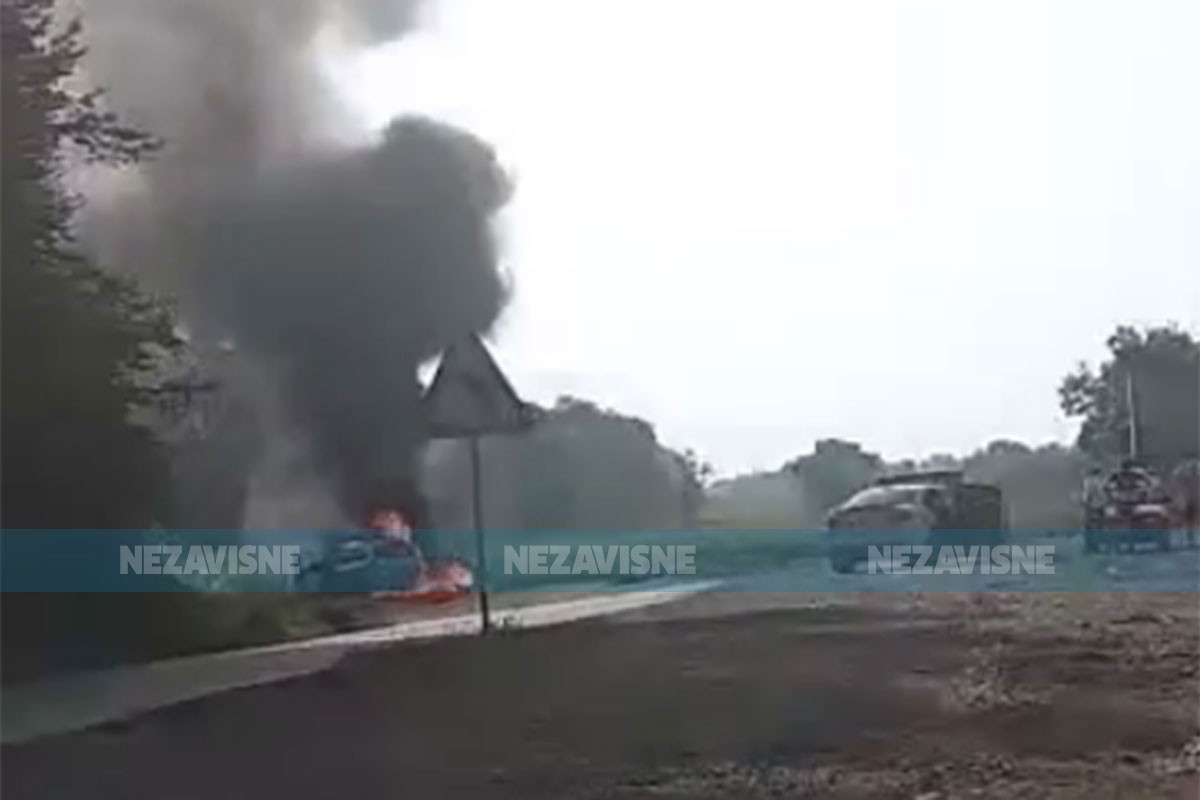 Motorista poginuo u stravičnom sudaru kod Srpca (VIDEO)
