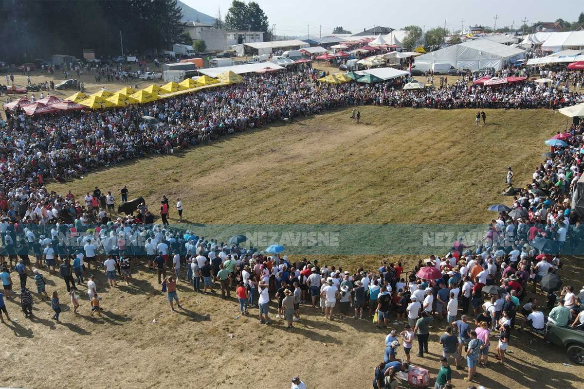 Prošetajte Kočićevim zborom kroz objektiv fotoreportera "Nezavisnih" (FOTO/VIDEO)