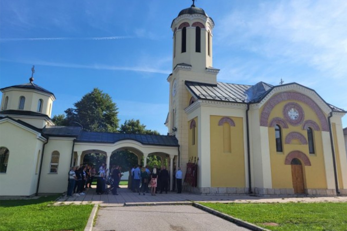Pale i Derventa obilježavaju krsnu slavu
