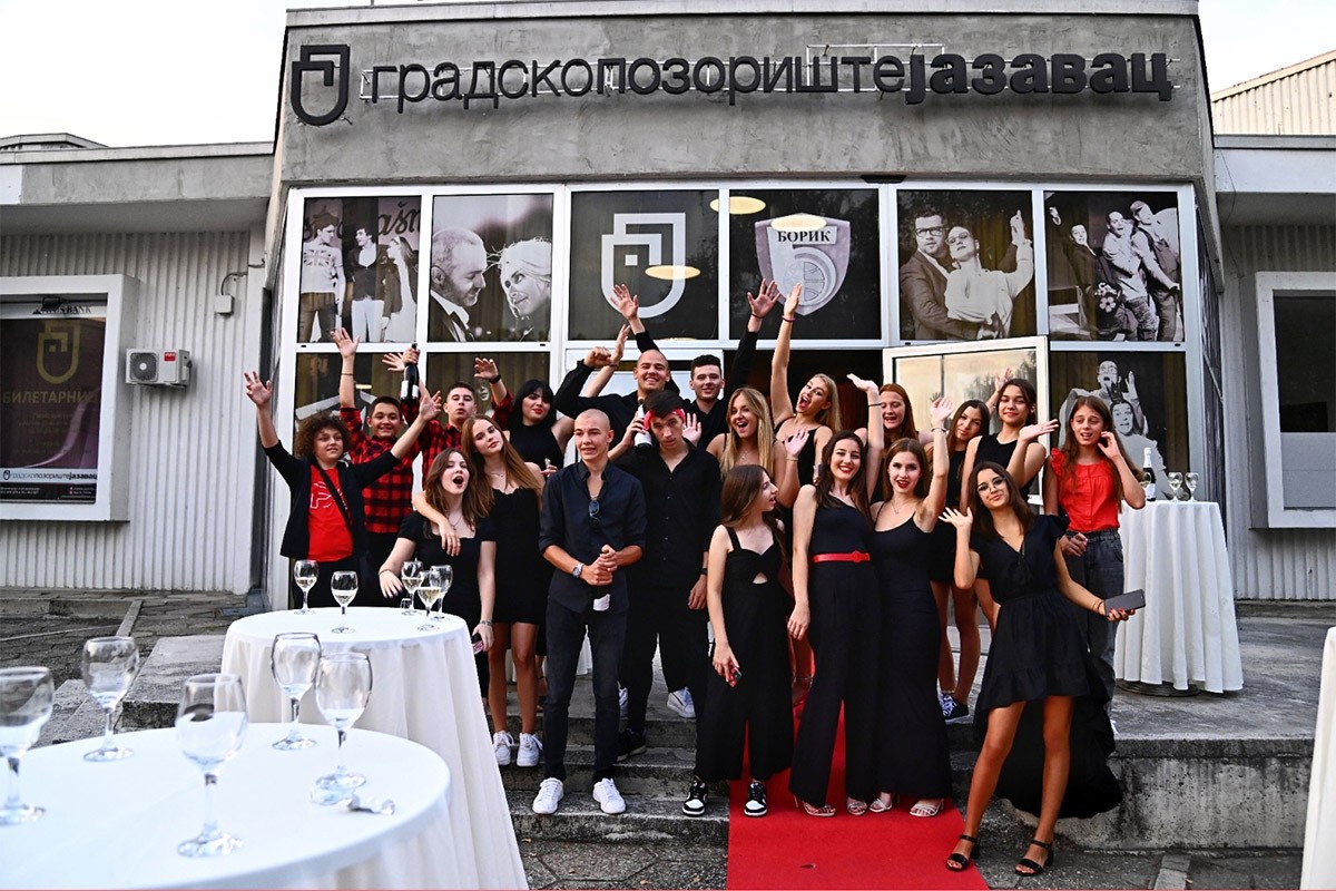 Održana premijera tri kratka filma prve ljetne škole filma u "Jazavcu"