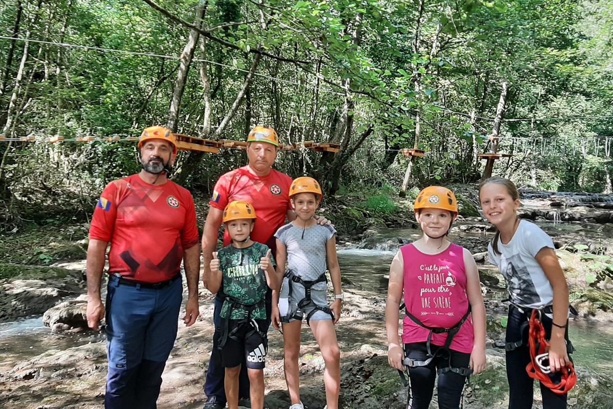 Mališani uživali u adrenalinskom parku