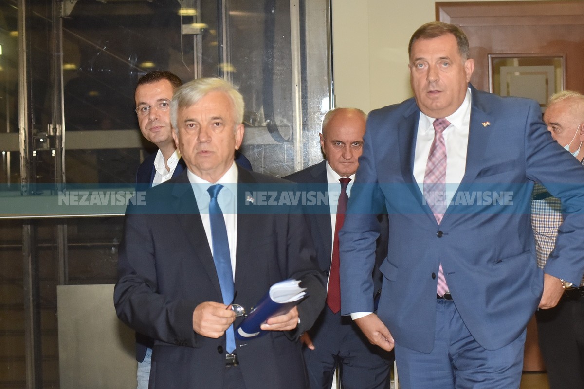 Danas sastanak Dodika i Čubrilovića