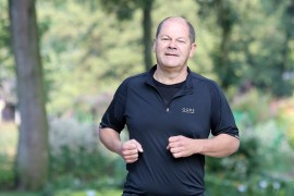 Njemački kancelar povrijeđen, Šolc pao