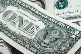 Zaharova: Dolar je vrlo problematična valuta ovih dana