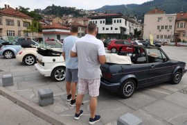 Sarajlije uživale u izložbi automobila 'Golf Fest 2023'