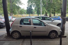 Parkirani punto "zapalio" društvene mreže