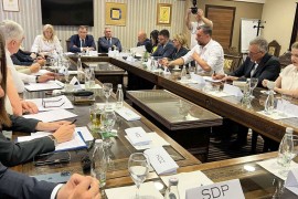 Sastanak lidera SNSD-a, HDZ-a i "trojke" u Sarajevu