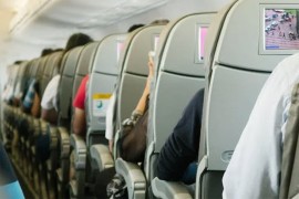 Par traži povrat novca od avio-kompanije jer je tokom leta sjedio ...