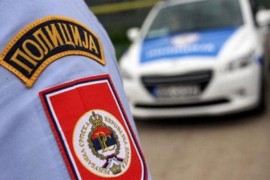Od Banjalučanina oduzeta teleskopska palica kojom je oštećeno auto