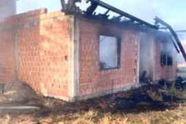 U Vučitrnu ponovo zapaljena kuća porodice Јanačković