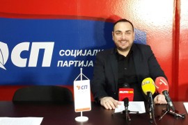 Vedran Gligorić došao na sjednicu, nije znao da je ostao bez mandata