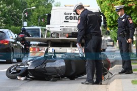 Teže povrijeđen motociklista, prebačen u bolnicu "Srbija"