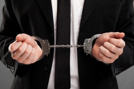 ​Poreski inspektori ostaju iza rešetaka