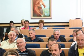Mehanizacija i priključci za 70 poljoprivrednika iz Pala
