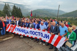 Protest na međuentitetskoj liniji kod Foče: Puna podrška ...