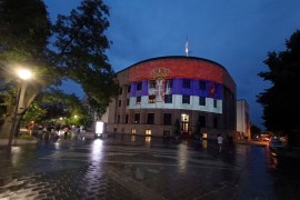 Palata Republike u bojama srpske trobojke