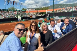 Istaknuti članovi HDZ-a zajedno sa Šmitom prate Davis cup u Mostaru