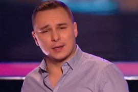 Pjevač iz BiH honorar zaboravio na benzinskoj pumpi