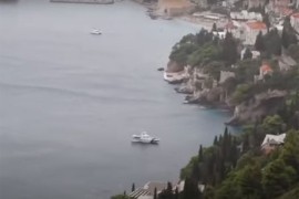 Prevrnulo se više kajaka kod Dubrovnika, traga se za izletnicima