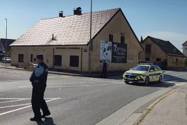 Drama u Sloveniji: Naoružani muškarac puca na policiju, stigli ...