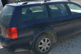 Kod Dobojlije pronađen ukradeni pasat, oduzeti bomba i puška