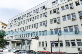 Slučaj bebe koja je ispala: Ljekar i medicinska sestra negirali ...