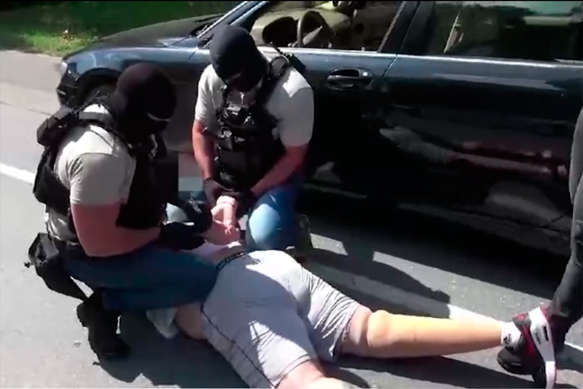 Crnogorci pali u Srbiji: Pronađena droga, vaga i oko 20.000 evra (VIDEO)