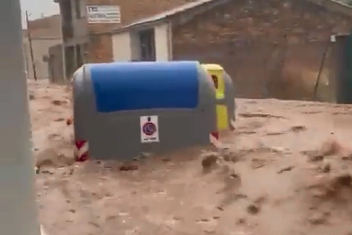Strašne oluje pogodile Španiju, najmanje četvoro mrtvih (VIDEO)