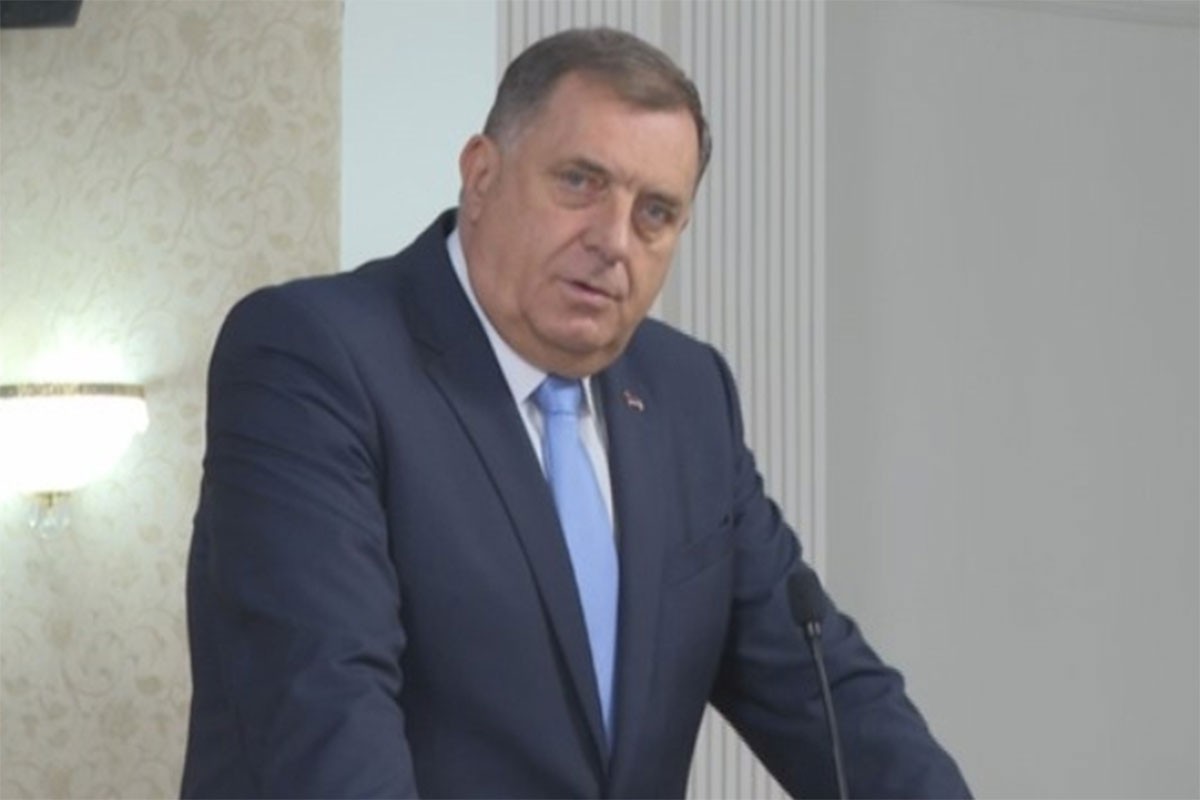 Dodik: Pišemo uredbu o hapšenju Šmita