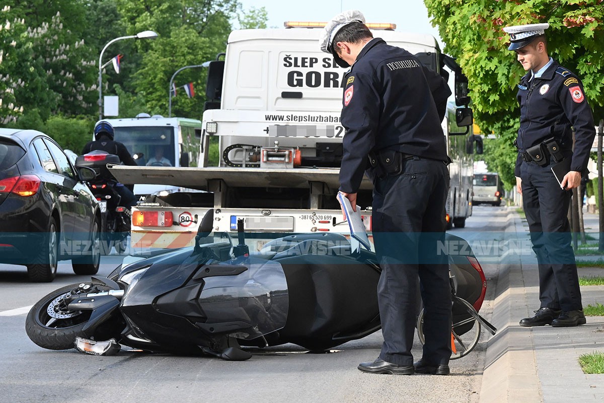 Teže povrijeđen motociklista, prebačen u bolnicu "Srbija"