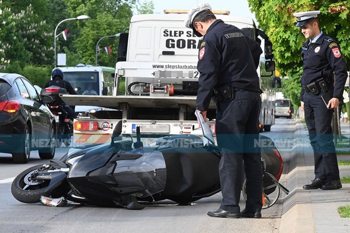 Motociklista podlegao povredama nakon stravičnog sudara