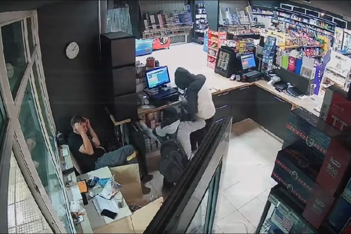 Objavljen snimak pljačke benzinske pumpe u Mostaru