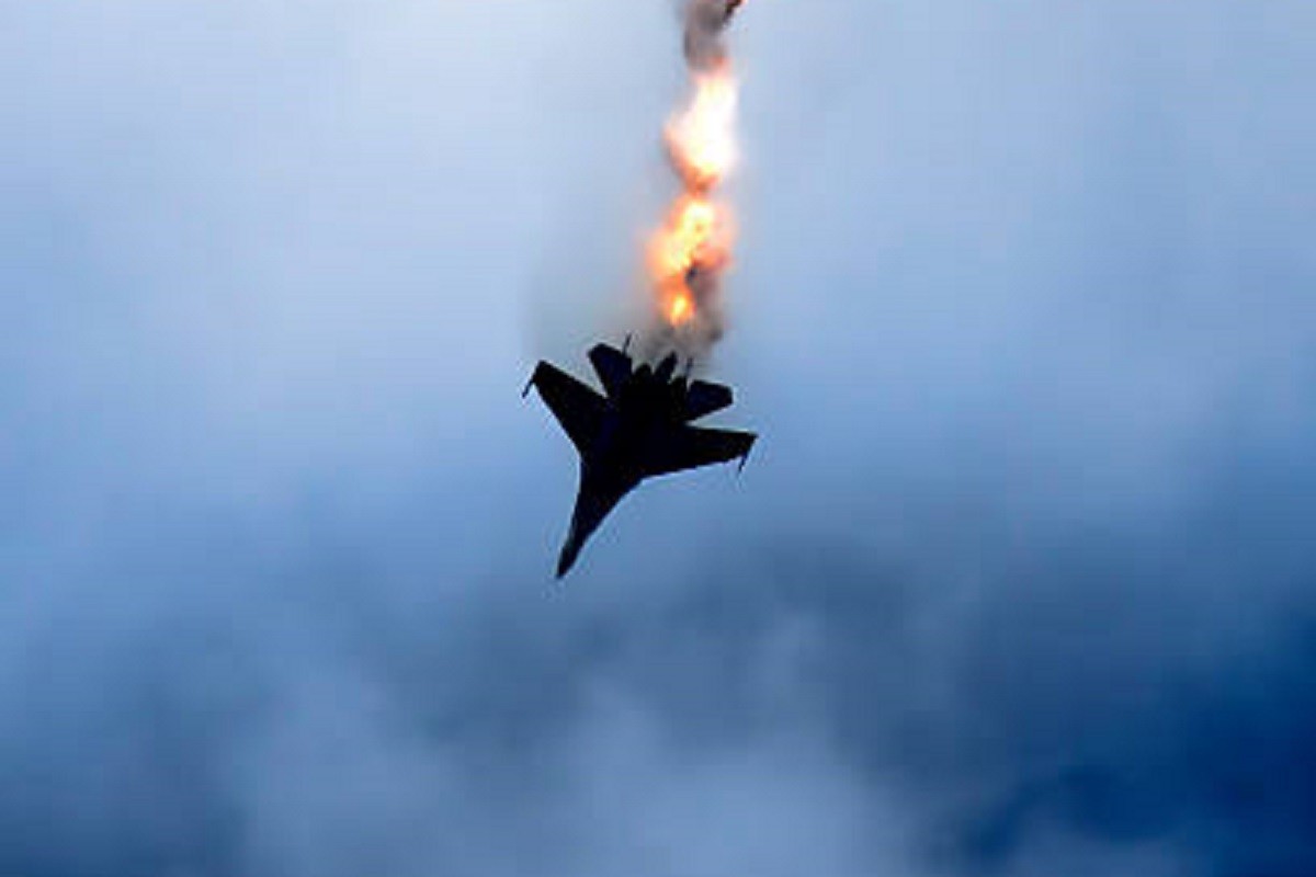 Vojni avion se srušio tokom vježbi i ubio petogodišnjakinju