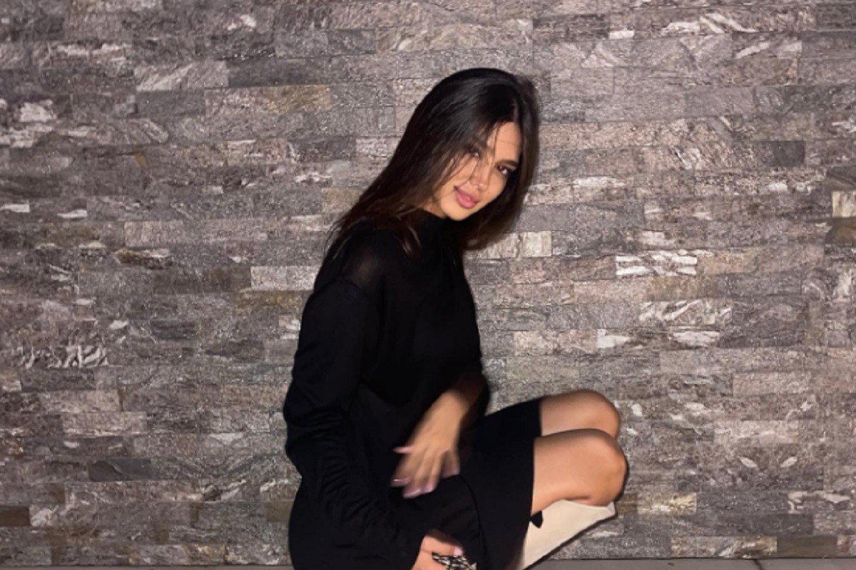 Đina Džinović pokazala majku u izazovnom izdanju (FOTO)