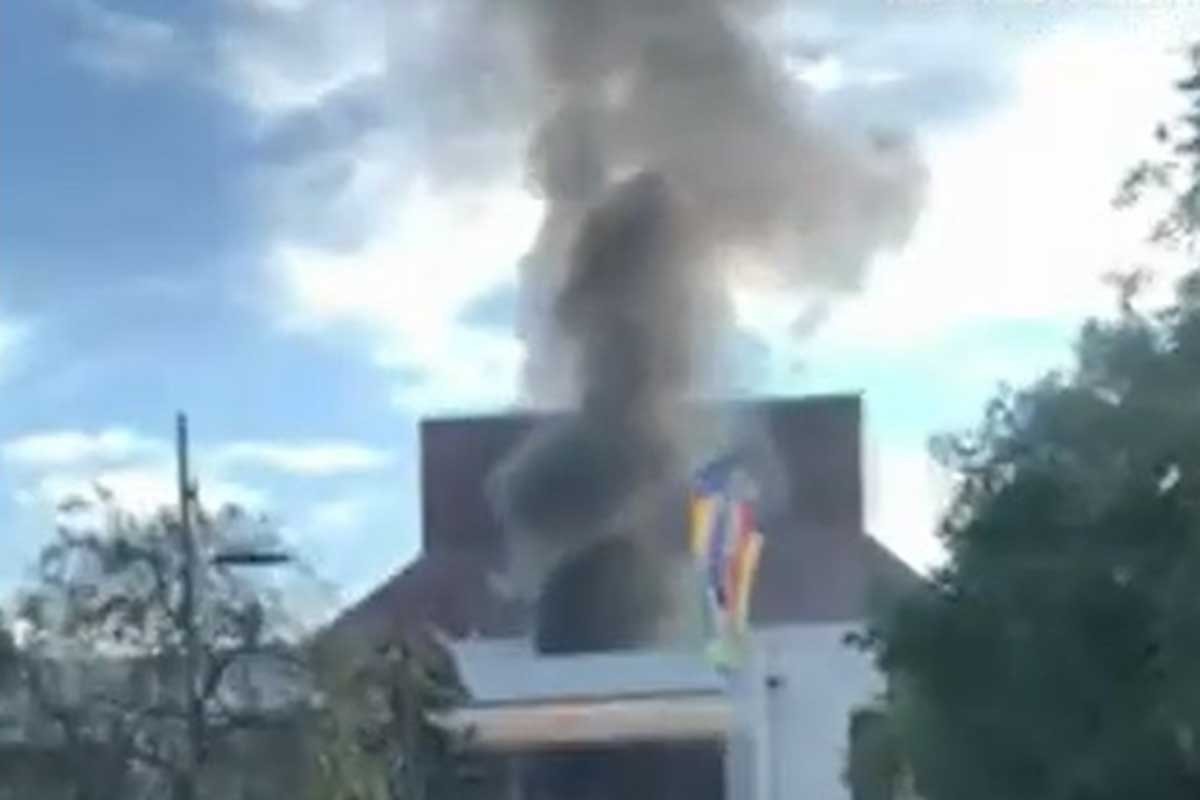 Požar na zgradi pozorišta u Zenici, ima povrijeđenih (VIDEO)