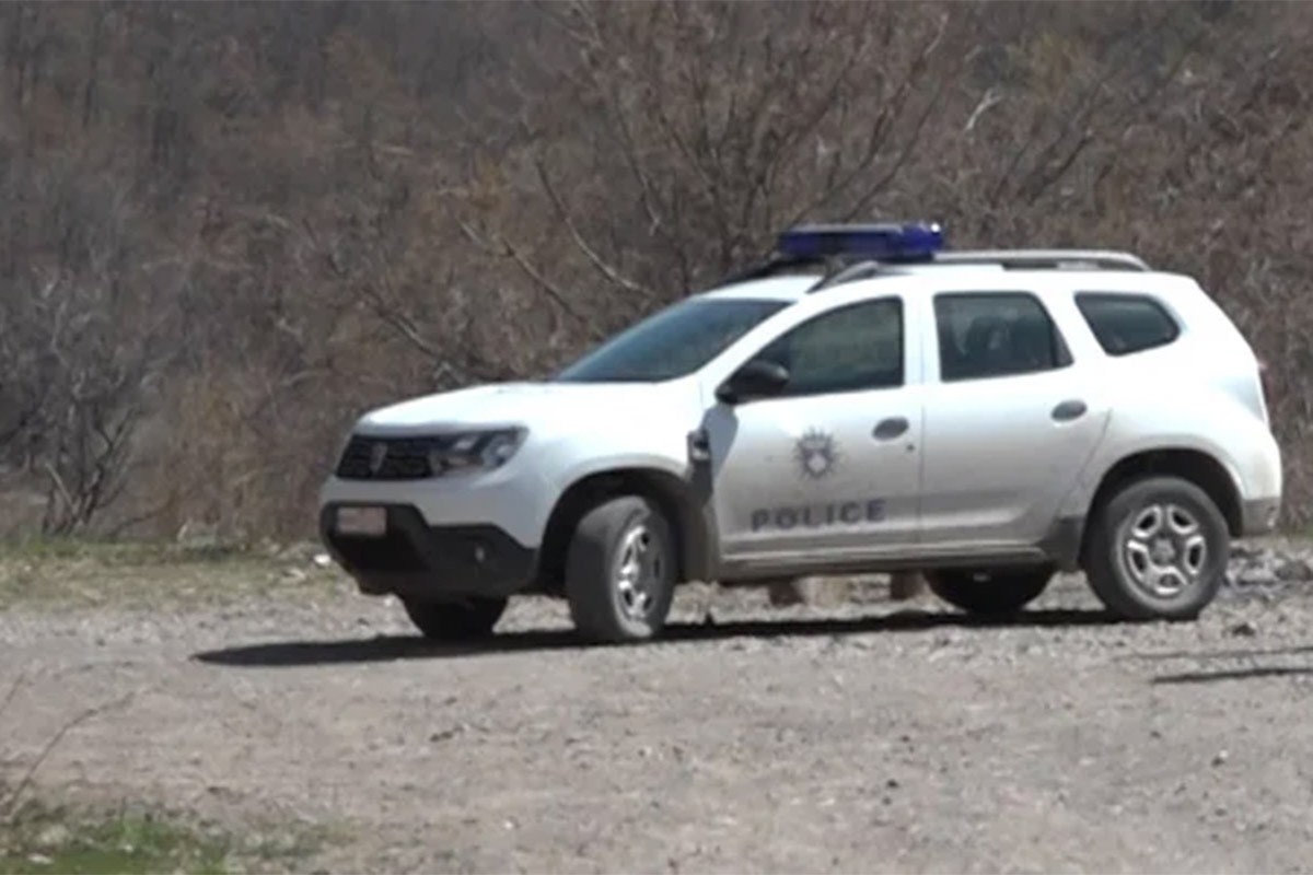 Policija u Prištini: Policajac ubijen na sjeveru Kosova, selo u blokadi