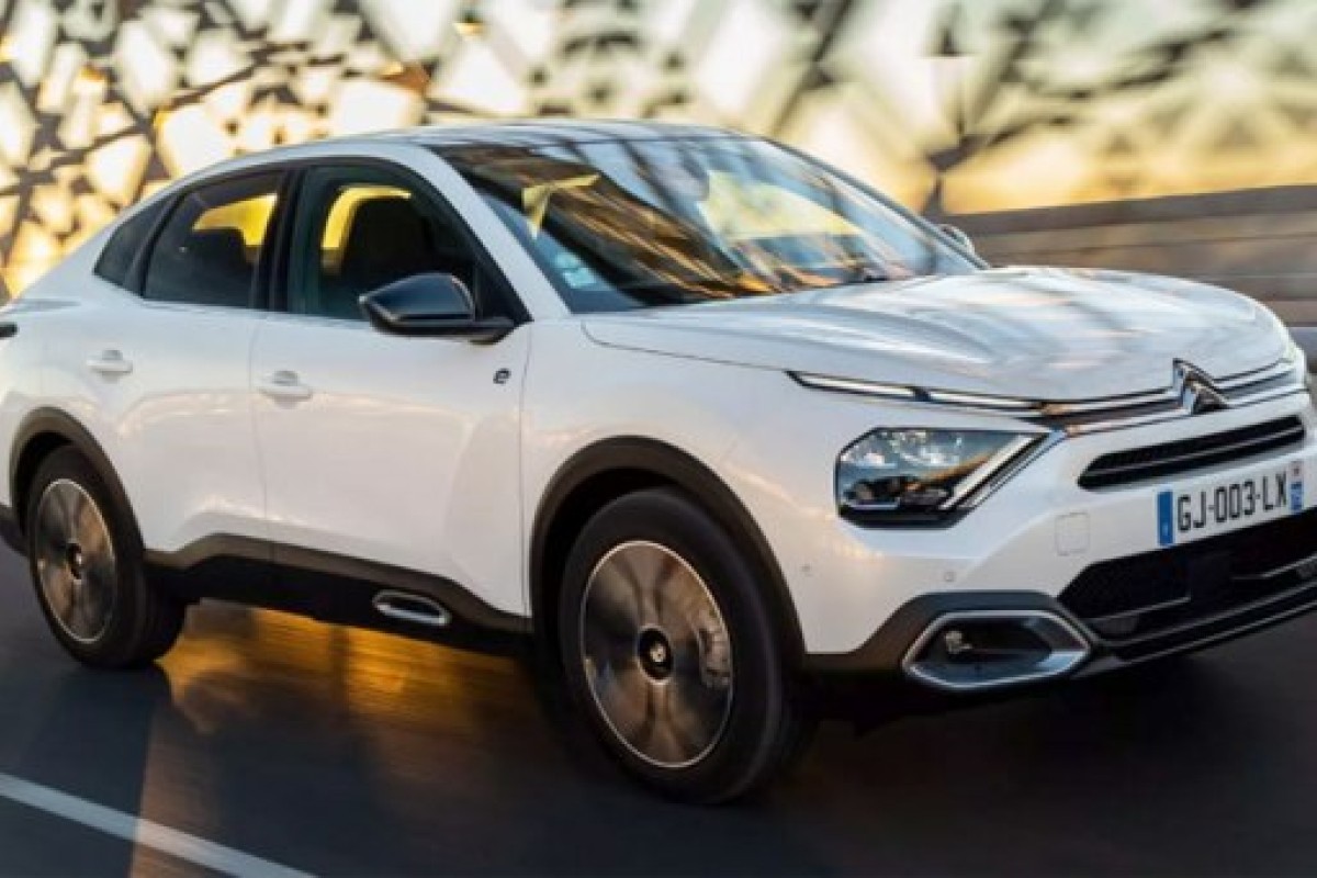 Citroen unaprijedio e-C4 i e-C4 X