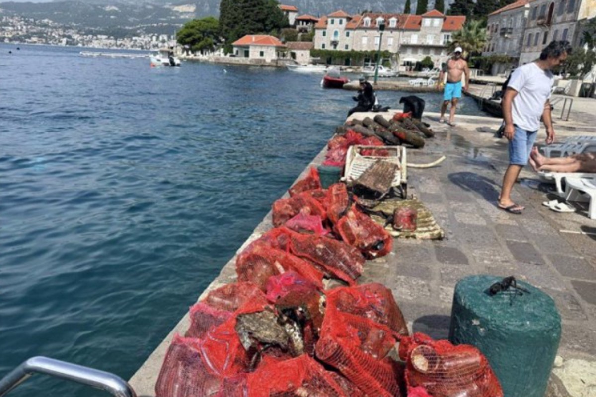 Banjalučki ronioci u ekološkoj akciji u Crnoj Gori
