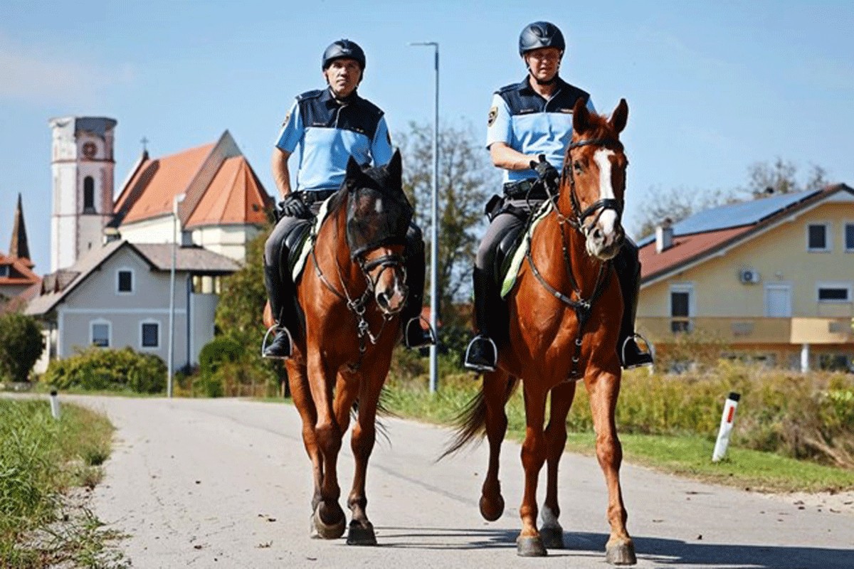 Pogledajte kako izgleda nova policijska kontrola na granici sa Slovenijom (VIDEO)