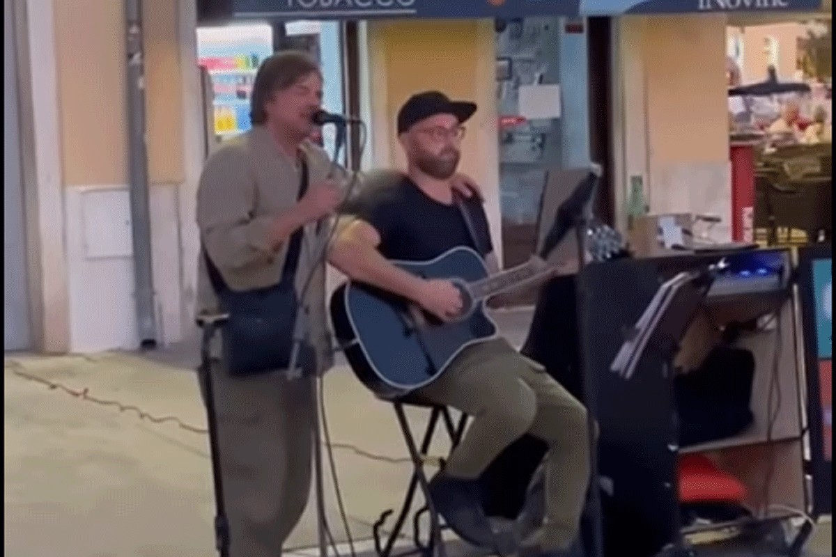 Alen Islamović zapjevao "Đurđevdan" u Rovinju (VIDEO)